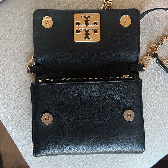 Tory Burch Britten Crossbody Wallet Purse - Picture 3 of 10